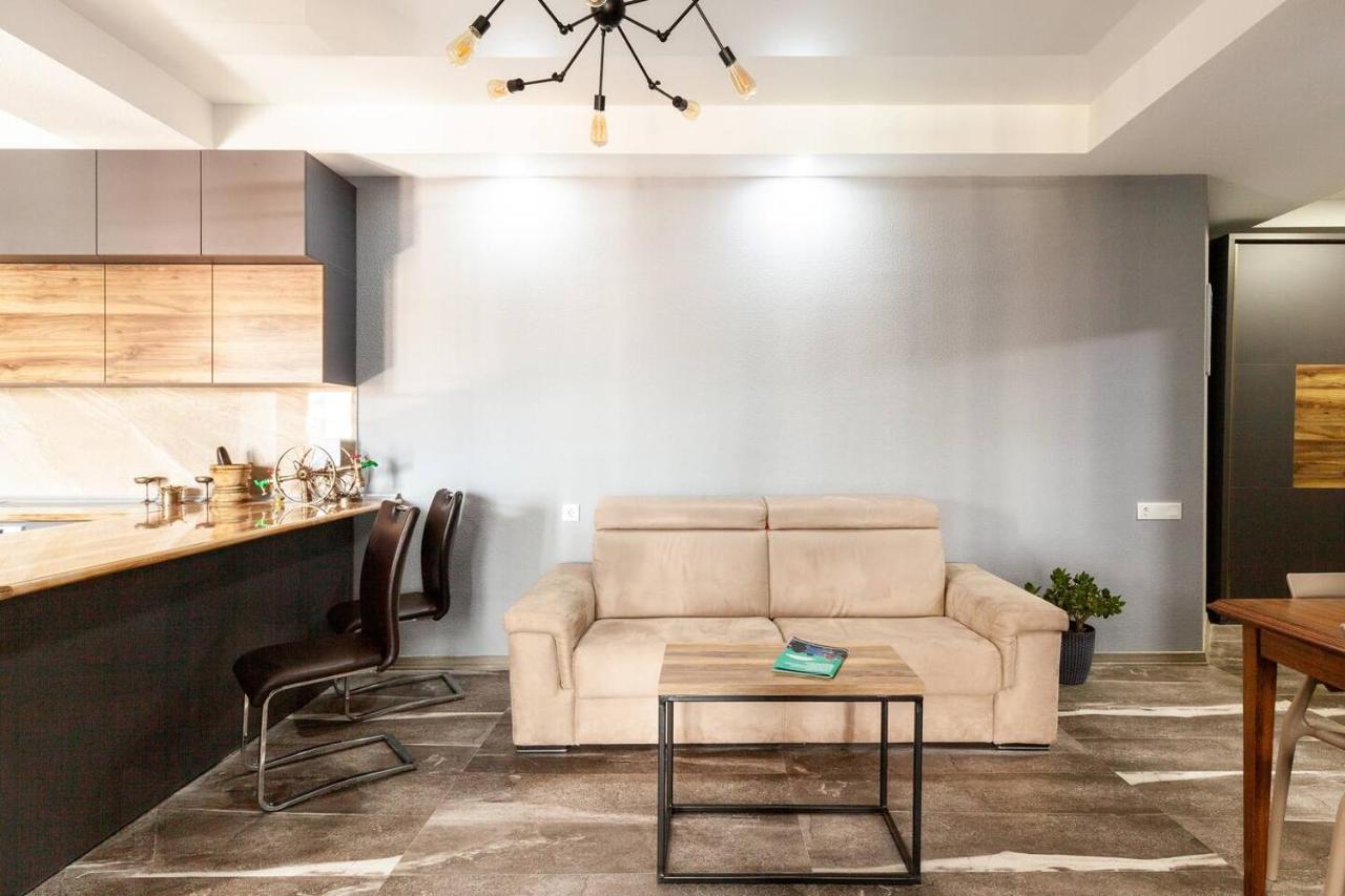 Veli Group Apartment In Old City Kutaisi Eksteriør billede